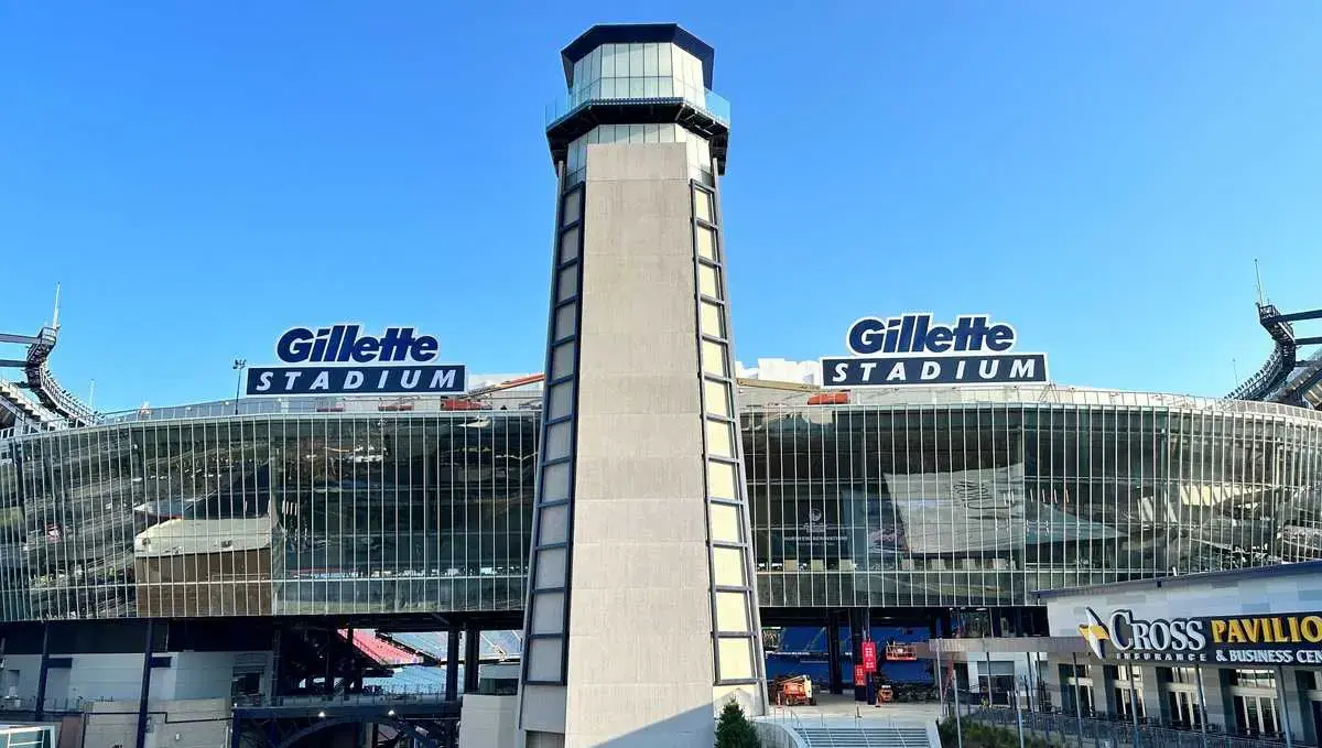 منارة ملعب جيليت (Gillette Stadium Lighthouse)